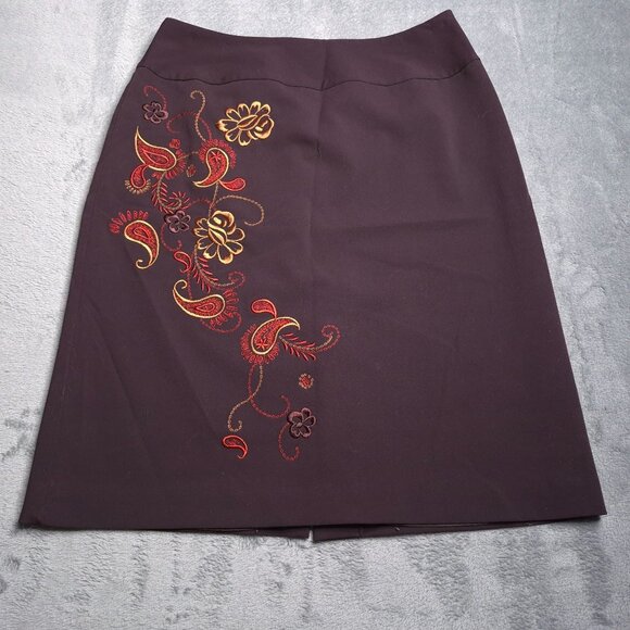 Worthington Embroidered Floral Chocolate Brown Pencil Skirt 8 Stretch Fall - Picture 1 of 3